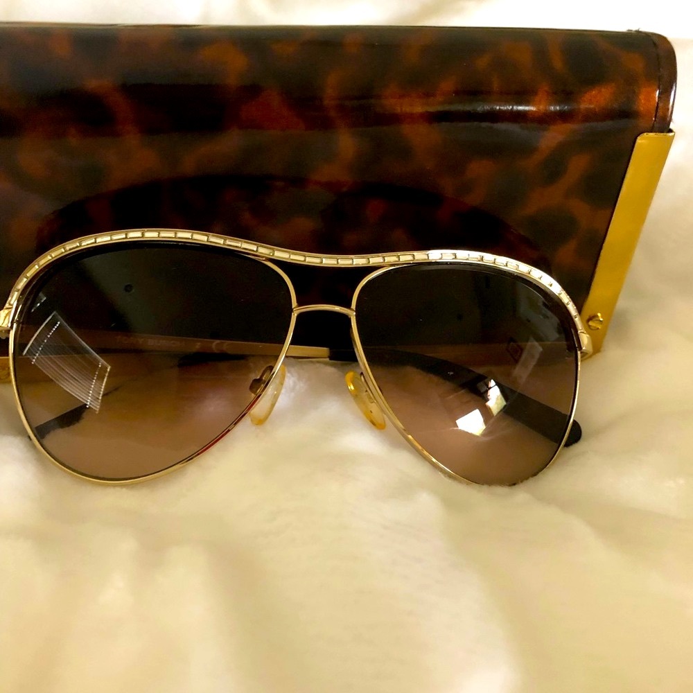 😎 Tory Burch crystal aviators